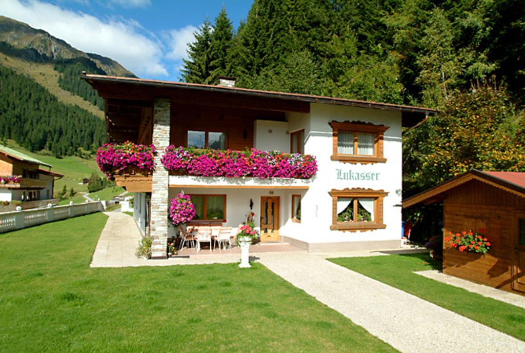 Gästehaus Lukasser Hippach Exterior foto