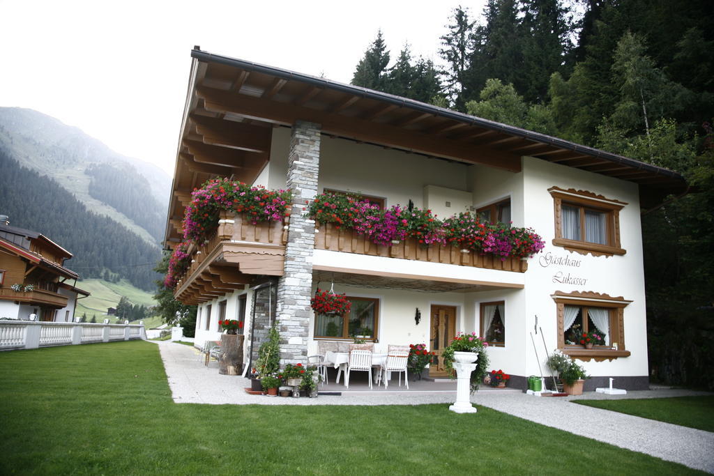 Gästehaus Lukasser Hippach Exterior foto